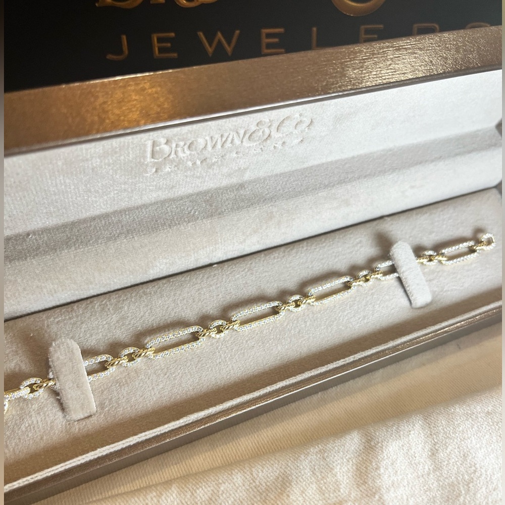 David Yurman 18K Gold Pavé Diamond Bracelet – 2.18 Carats |  Authentic + Box - Picture 3 of 10